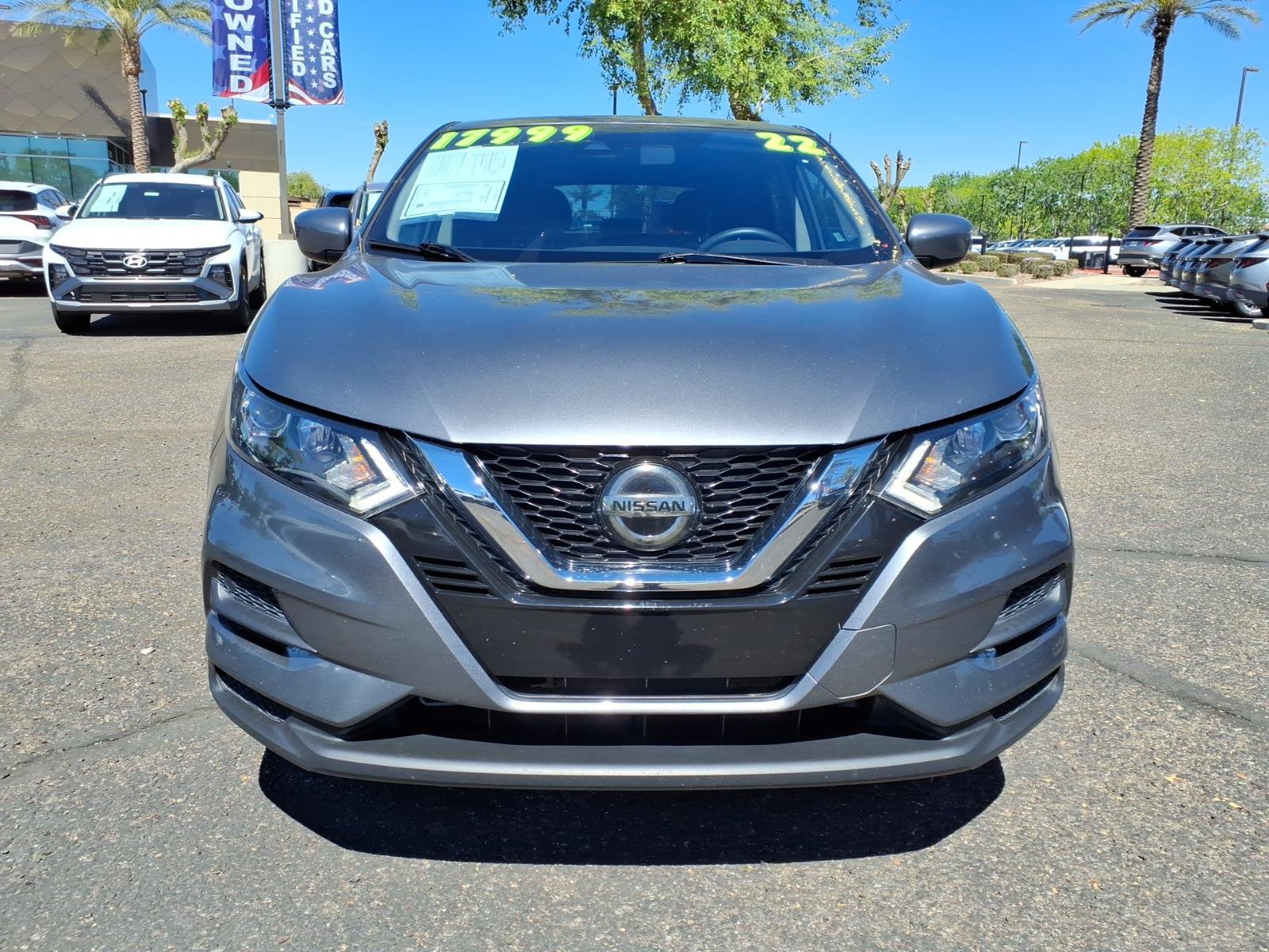 Used 2022 Nissan Rogue Sport S image 2