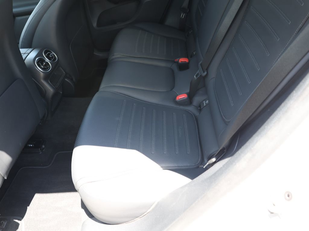 Used 2024 Mercedes-Benz GLC 300 image 20