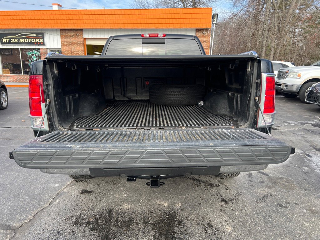 Used 2010 GMC Sierra 1500 SLT w/ All-Terrain Package image 8
