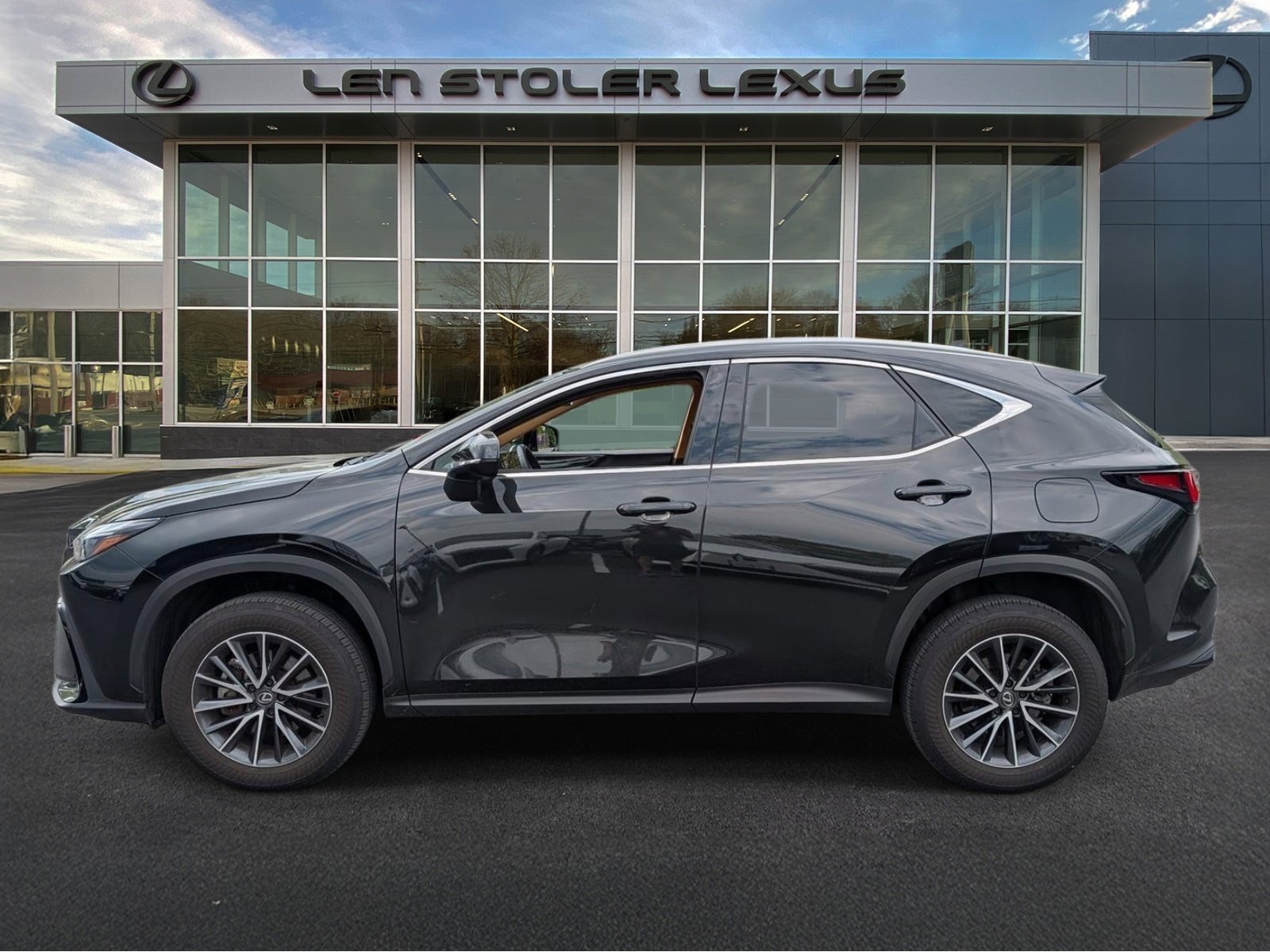 Used 2024 Lexus NX 350 AWD w/ Cold Area Package image 6