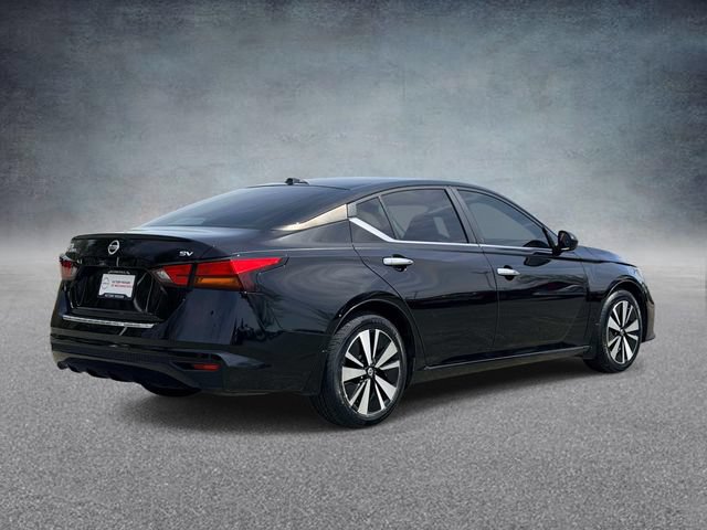 Used 2022 Nissan Altima 2.5 SV FWD image 2
