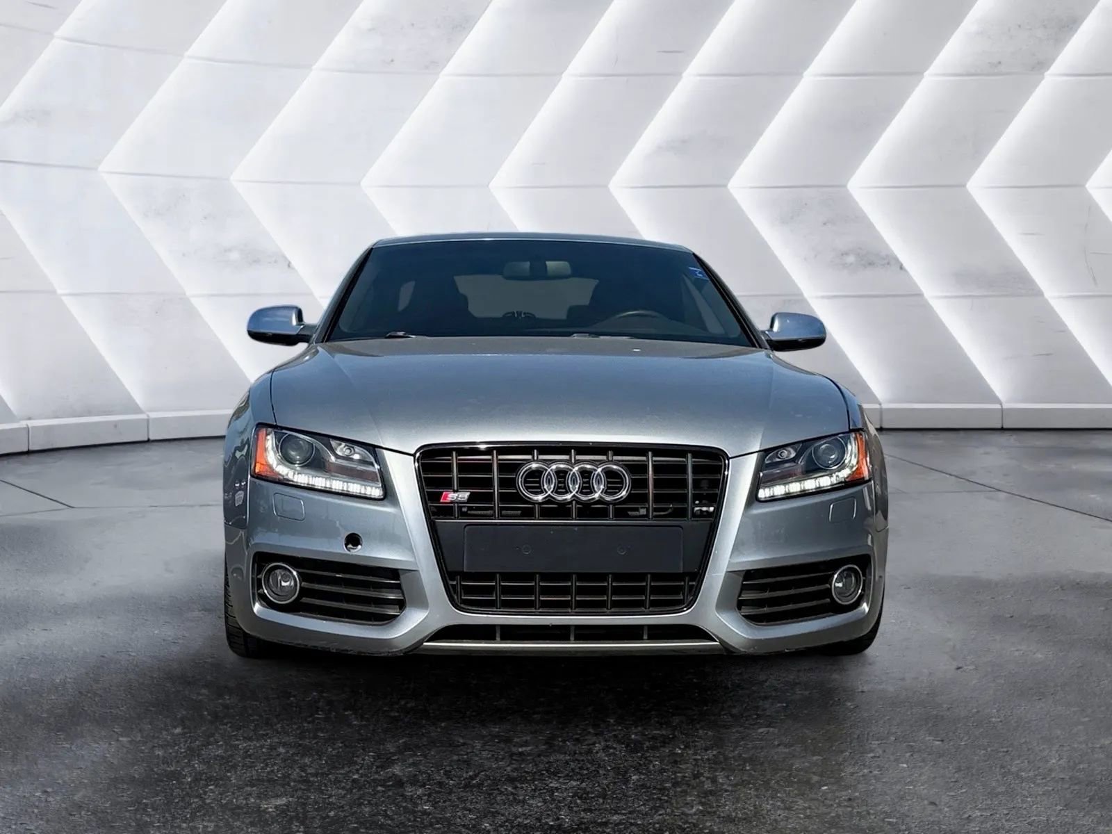 Used 2010 Audi S5 Premium Plus image 2