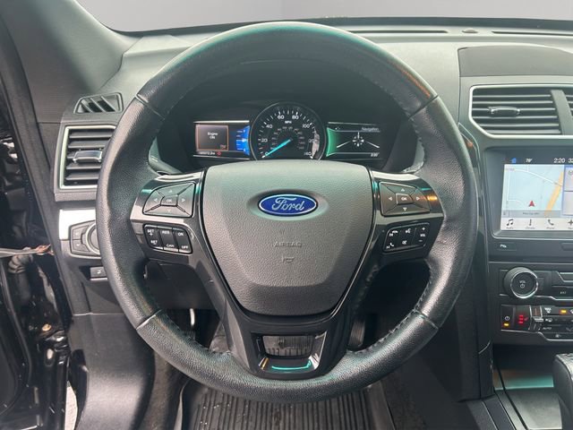 Used 2017 Ford Explorer XLT w/ XLT Technology Feature Bundle image 12