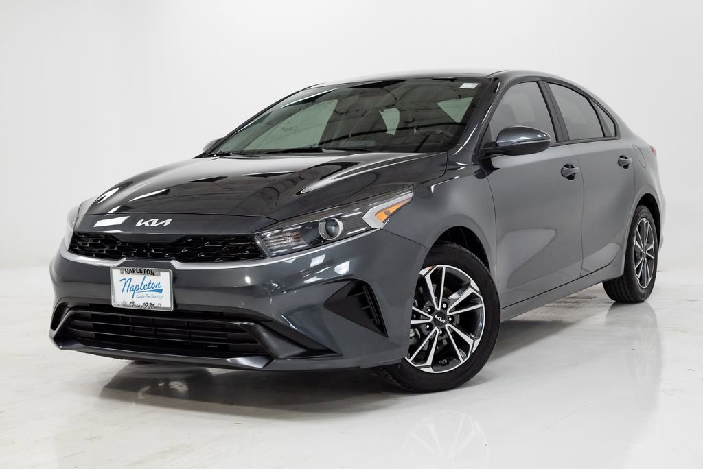 Certified 2022 Kia Forte LXS w/ LXS Technology Package image 1
