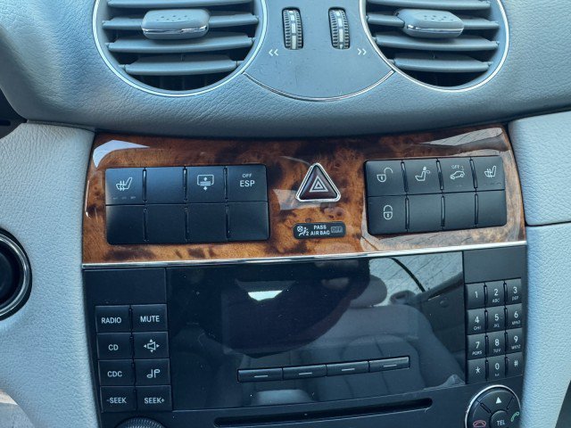 Used 2005 Mercedes-Benz CLK 500 Coupe image 25