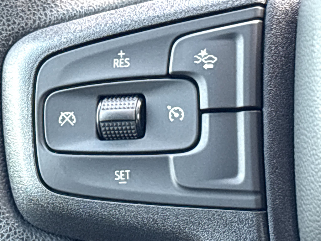 Used 2025 Chevrolet Silverado 1500 Custom image 15