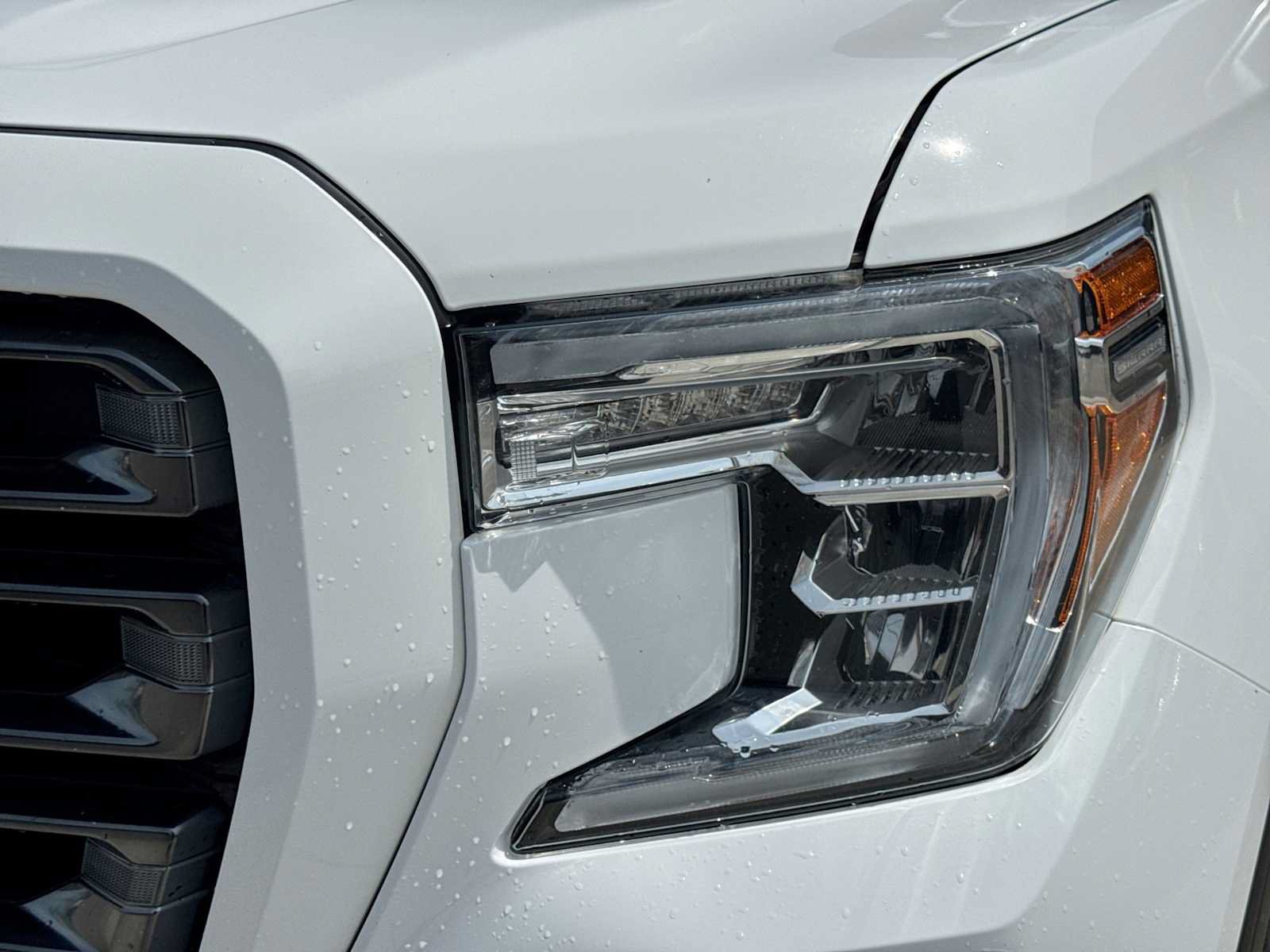 Used 2020 GMC Sierra 1500 AT4 w/ AT4 Premium Package AWD/4WD image 10