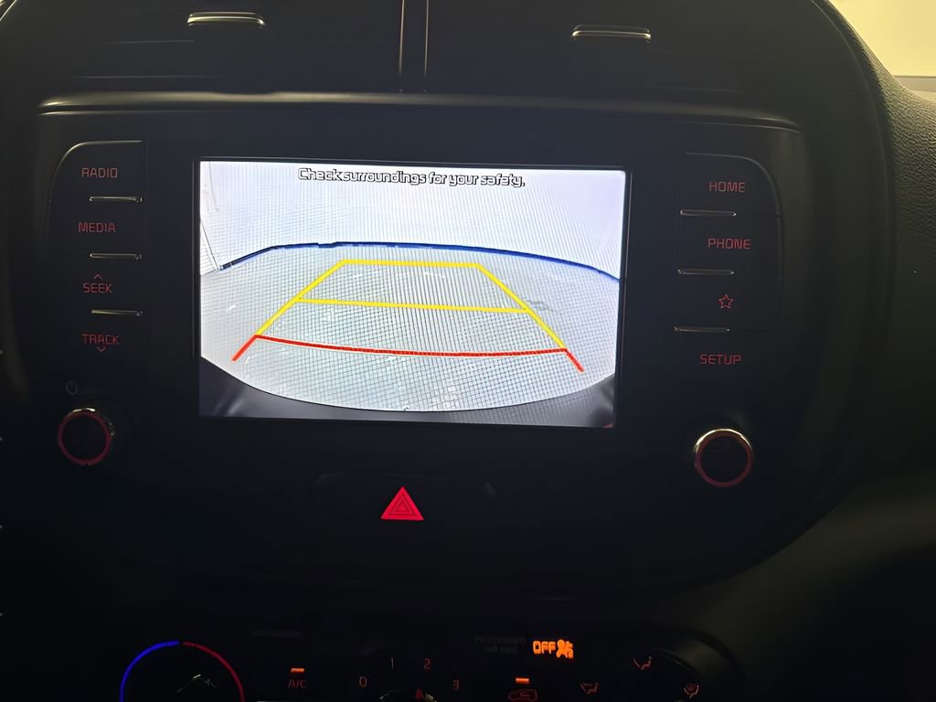 Used 2020 Kia Soul LX FWD image 24