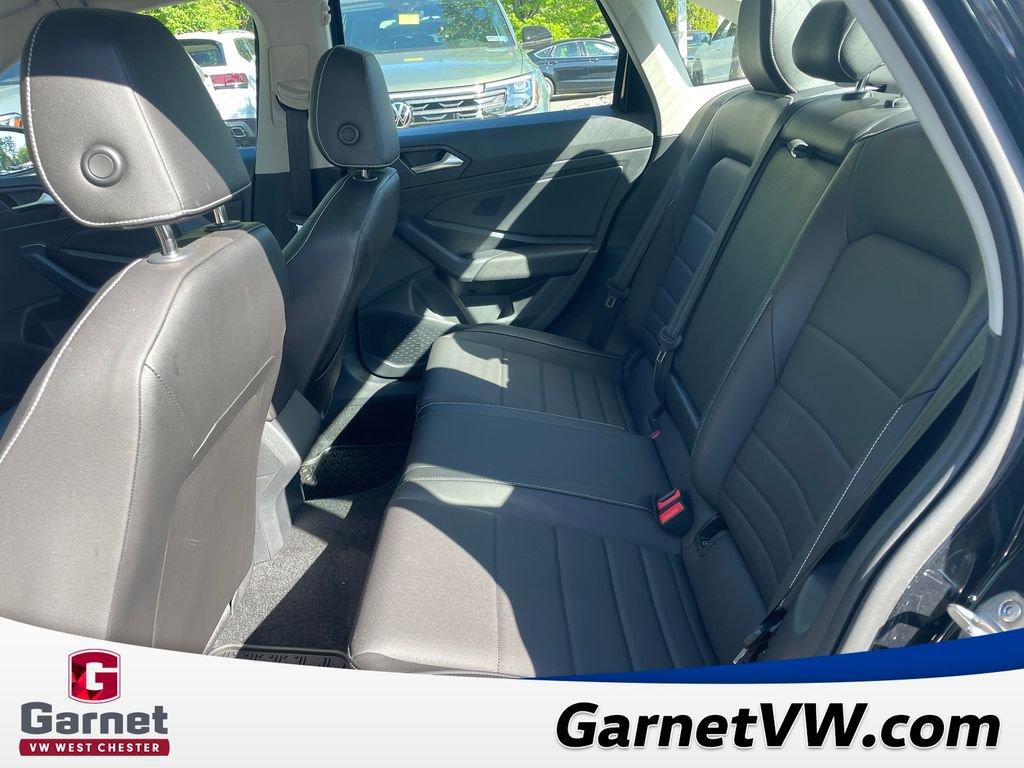 Used 2023 Volkswagen Jetta SE FWD image 10
