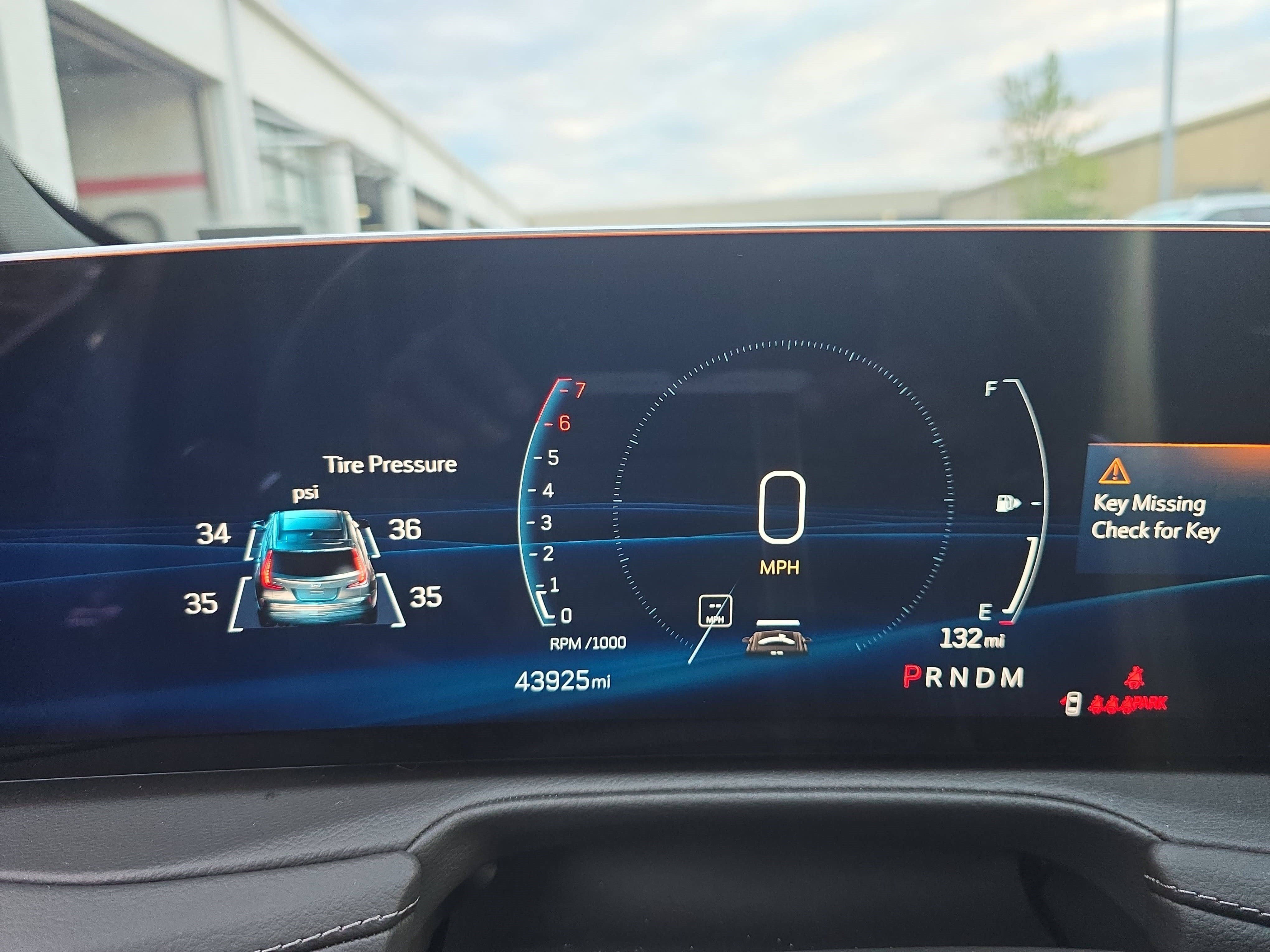 Used 2025 Cadillac XT4 Premium Luxury FWD image 19