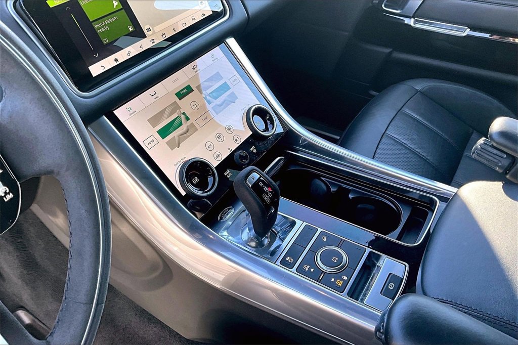 Used 2021 Land Rover Range Rover Sport HST image 14