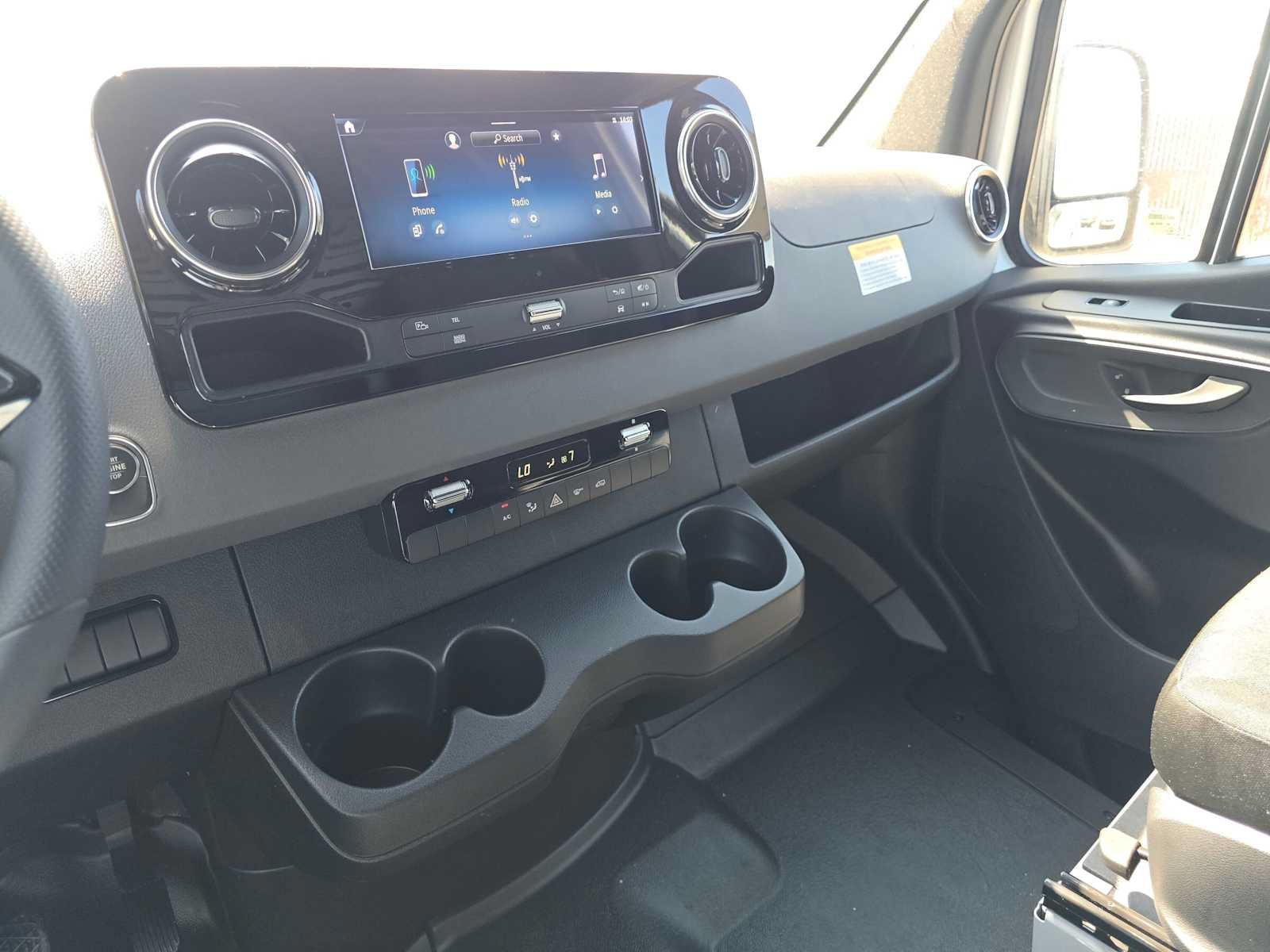 New 2026 Mercedes-Benz Sprinter 2500 image 31