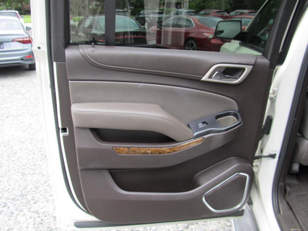 Used 2015 GMC Yukon XL Denali w/ Open Road Package image 35