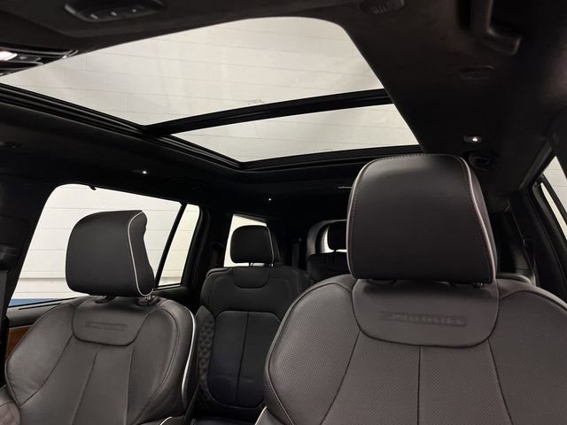 Used 2025 Jeep Grand Cherokee L Summit image 7