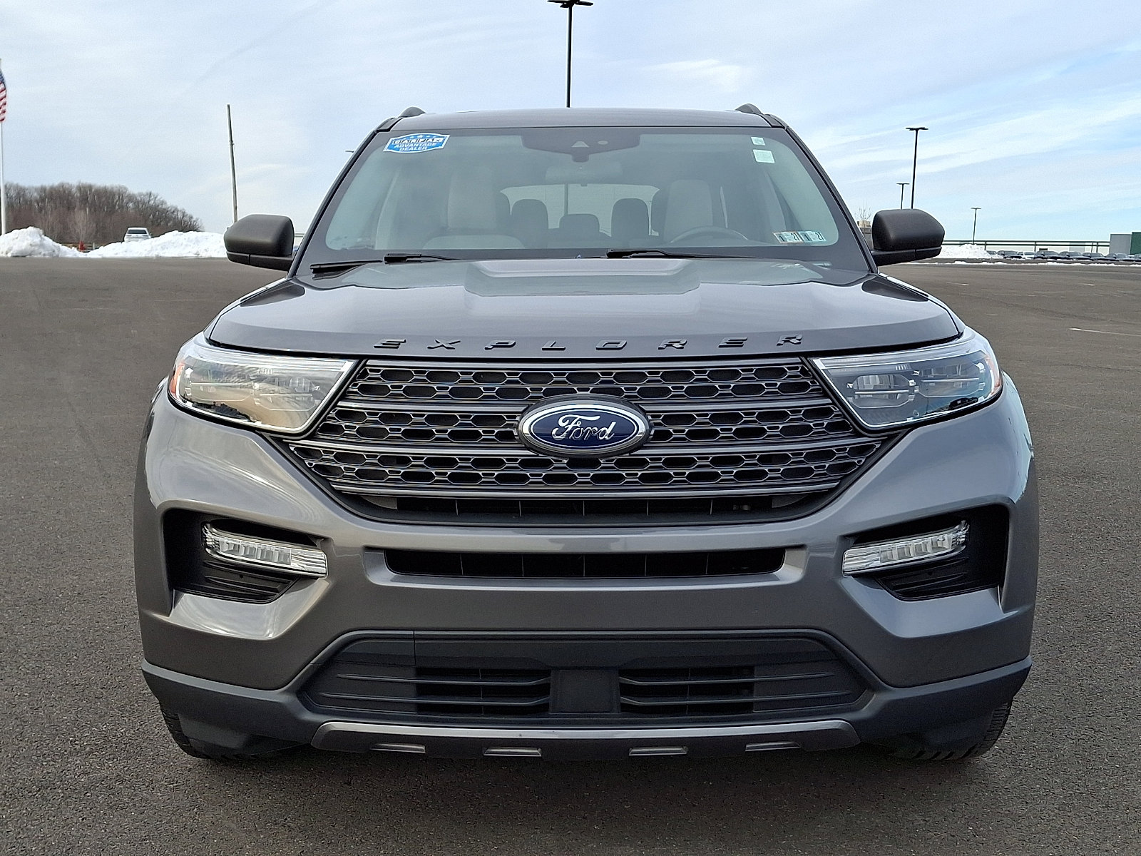 Used 2021 Ford Explorer XLT w/ Equipment Group 202A image 2