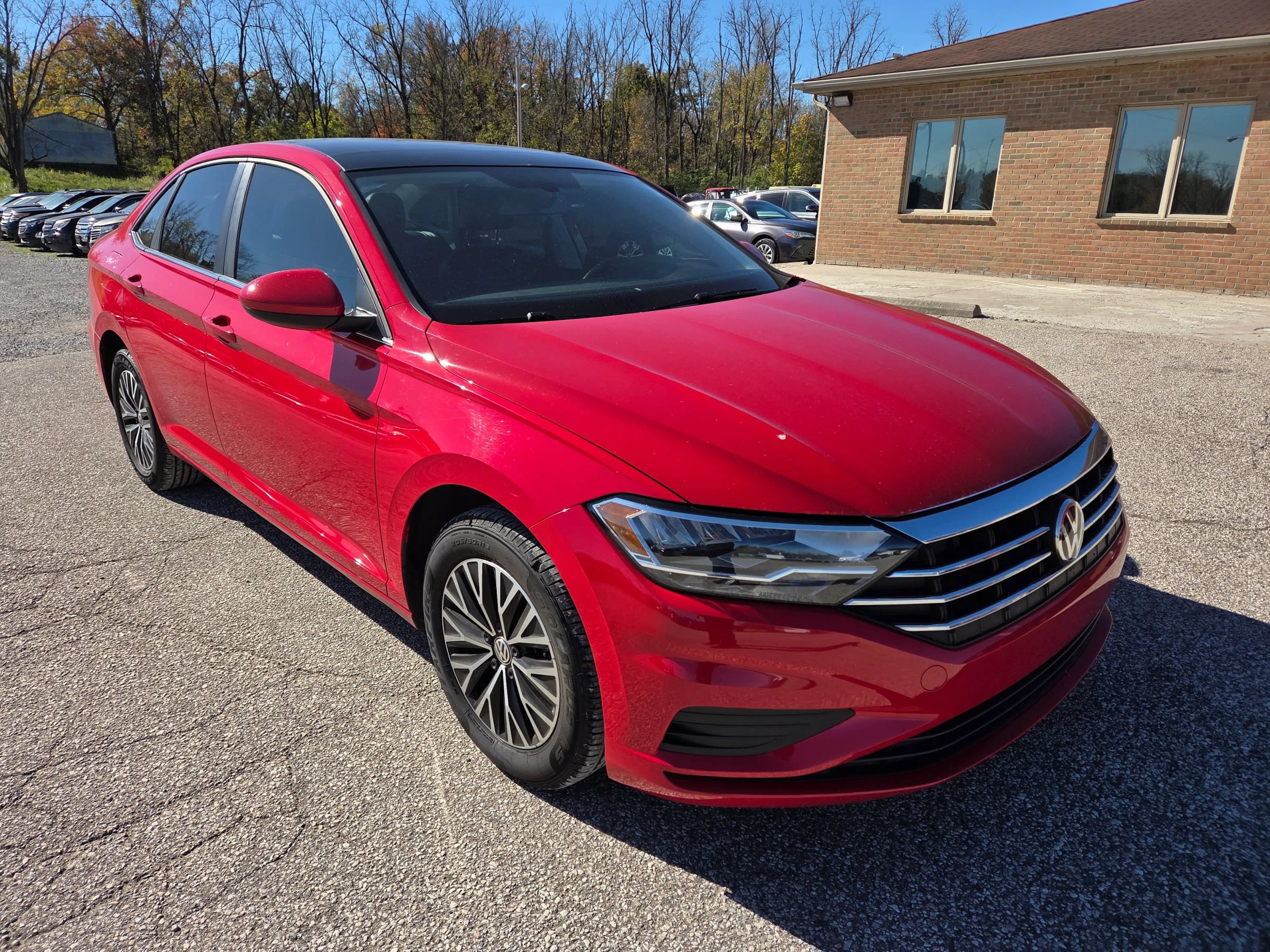Used 2019 Volkswagen Jetta SE FWD image 3
