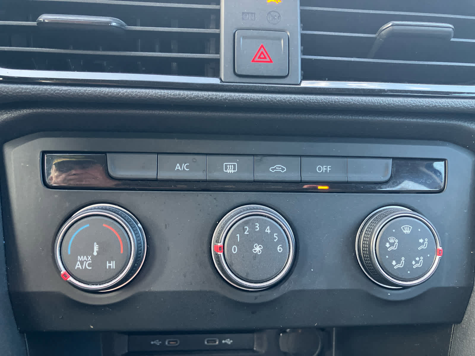 Used 2022 Volkswagen Taos S image 22