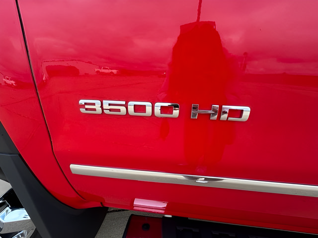 Used 2016 GMC Sierra 3500 SLT w/ Snow Plow Prep Package AWD/4WD image 31