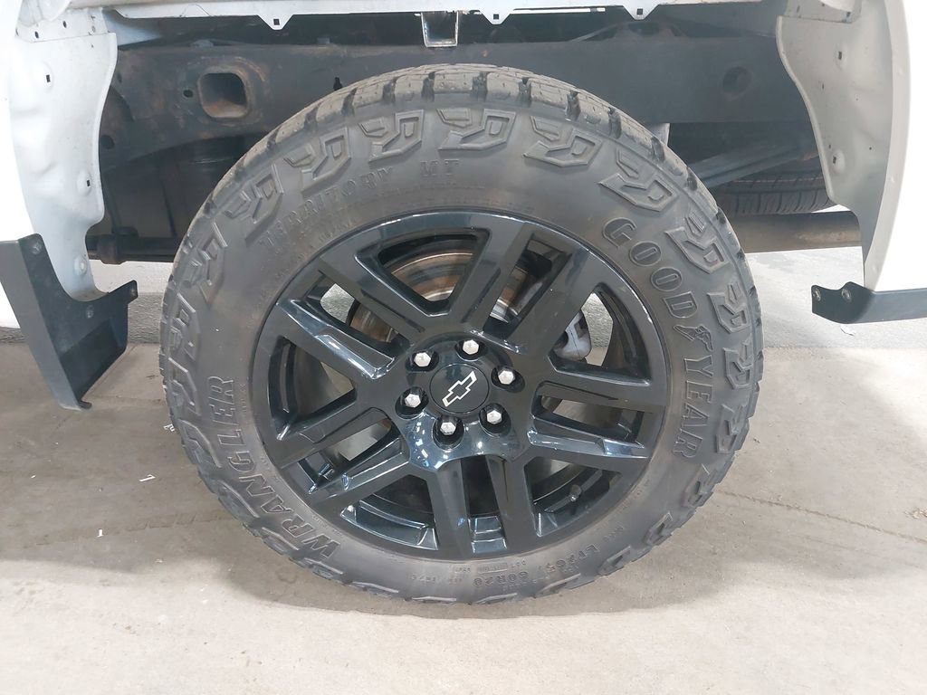 Used 2021 Chevrolet Silverado 1500 LT Trail Boss w/ Convenience Package II image 30