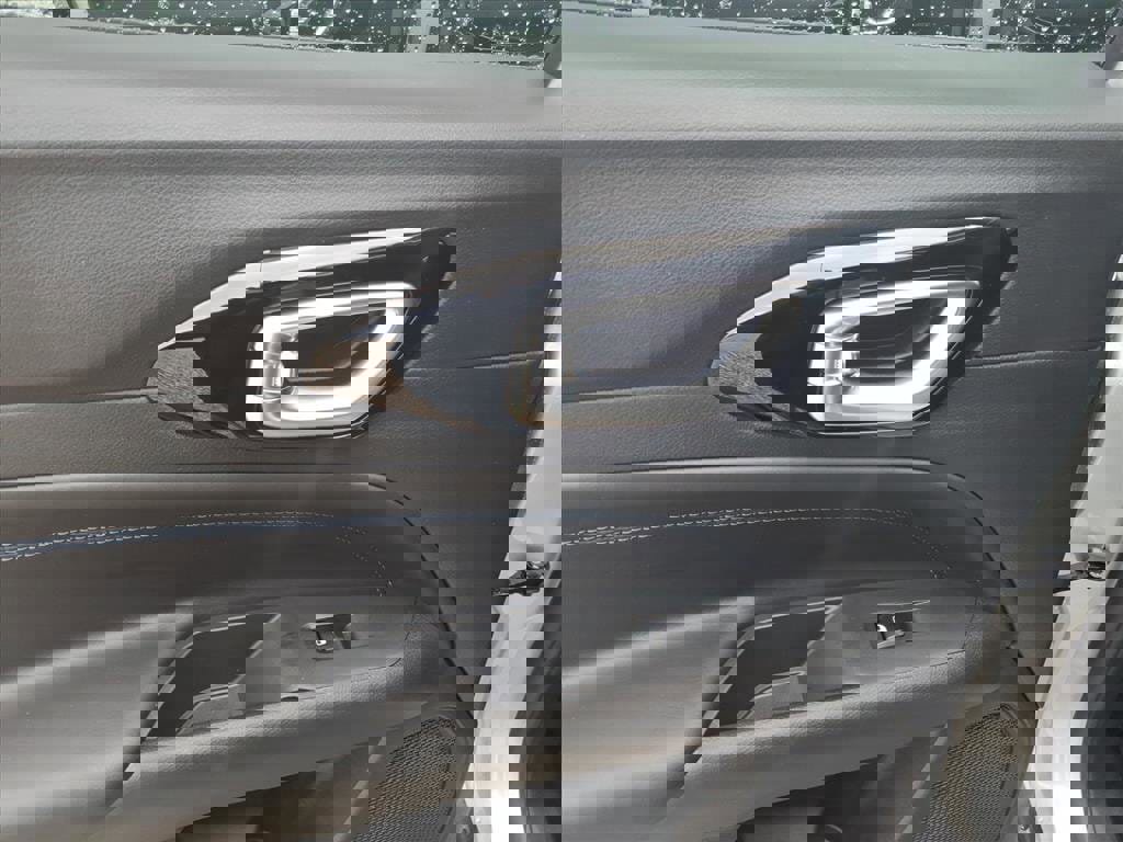 New 2026 Jeep Compass Latitude image 6