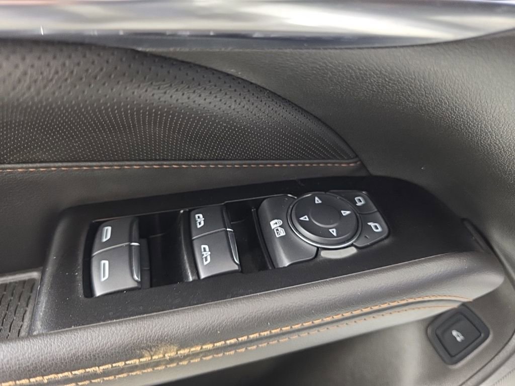 Used 2021 Cadillac CT4 V w/ Technology Package image 14