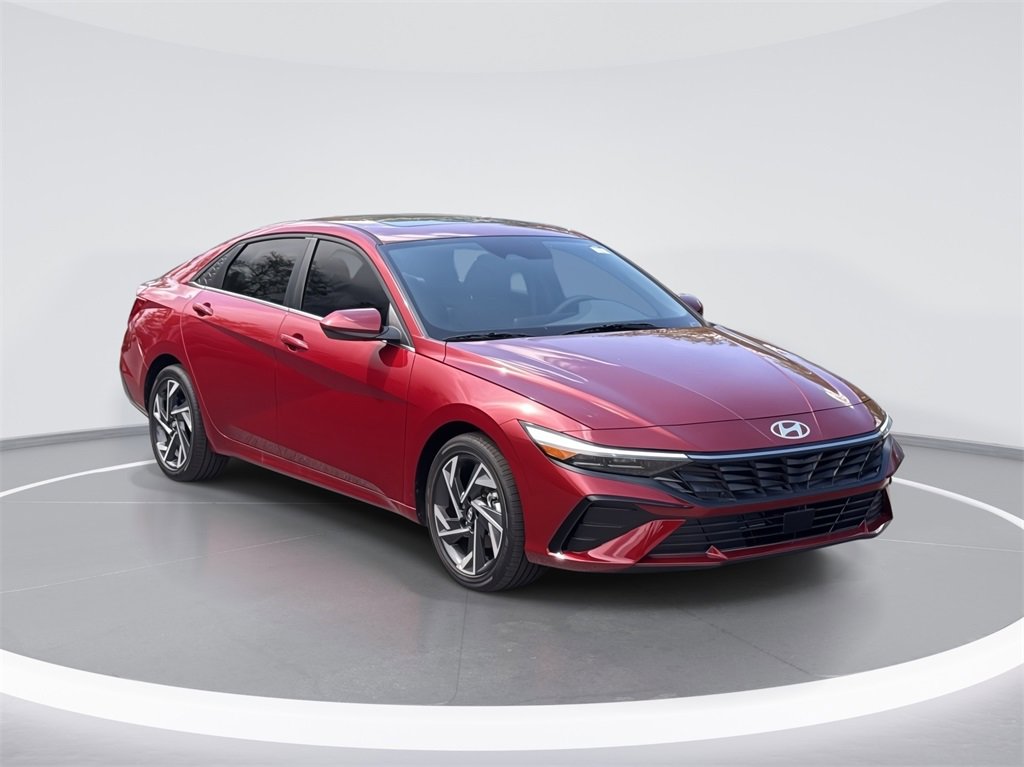 New 2025 Hyundai Elantra SEL