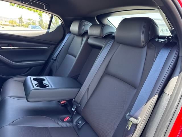 New 2025 MAZDA MAZDA3 Hatchback w/Premium Plus Pkg image 21
