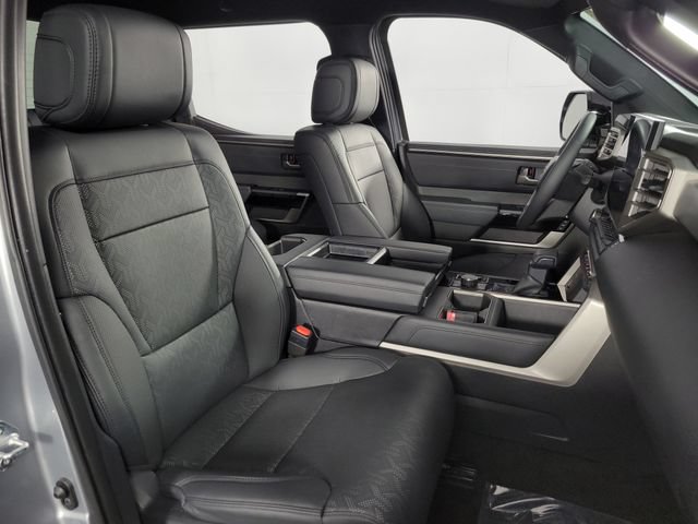 Used 2025 Toyota Tundra Limited w/ TRD Off-Road Package AWD/4WD image 15