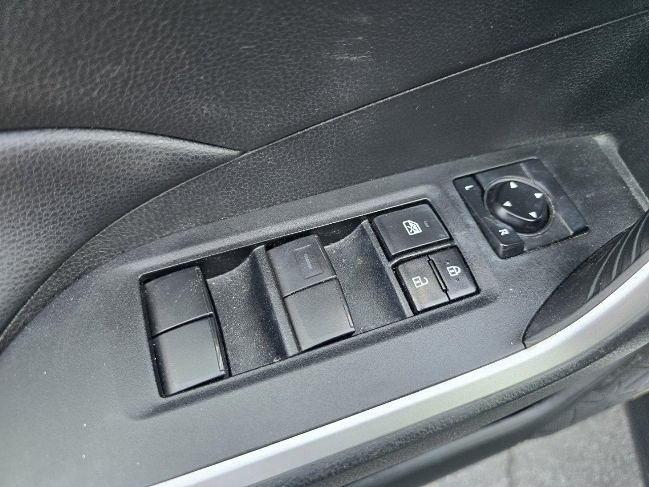 Certified 2021 Toyota RAV4 LE image 15