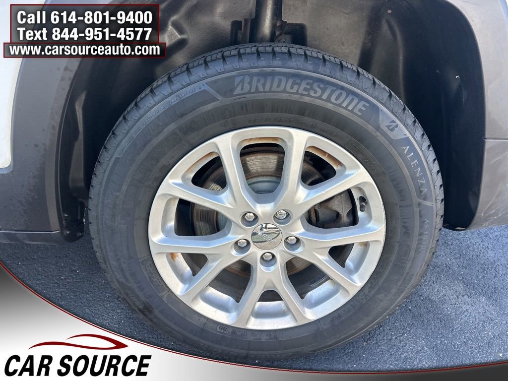 Used 2015 Jeep Cherokee Latitude image 23