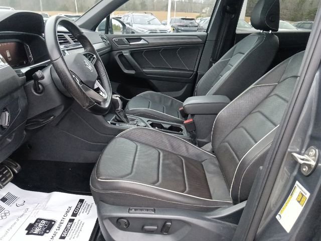 Used 2023 Volkswagen Tiguan SEL R-Line image 16