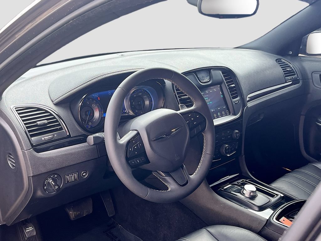 Used 2023 Chrysler 300 S RWD image 9