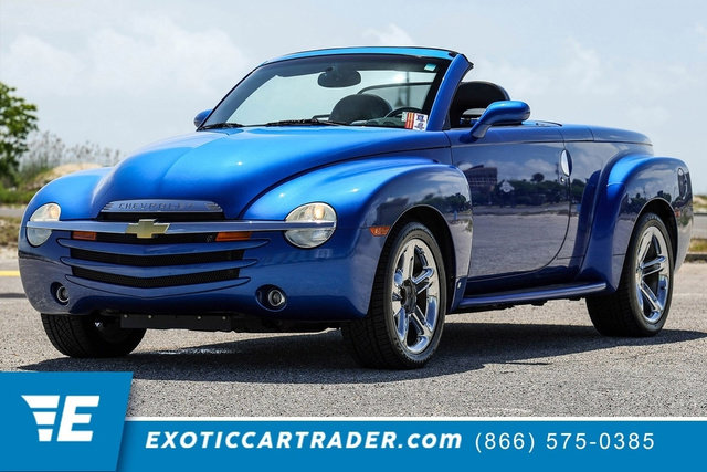 Used 2006 Chevrolet SSR w/ Preferred Equipment Group RWD image 1