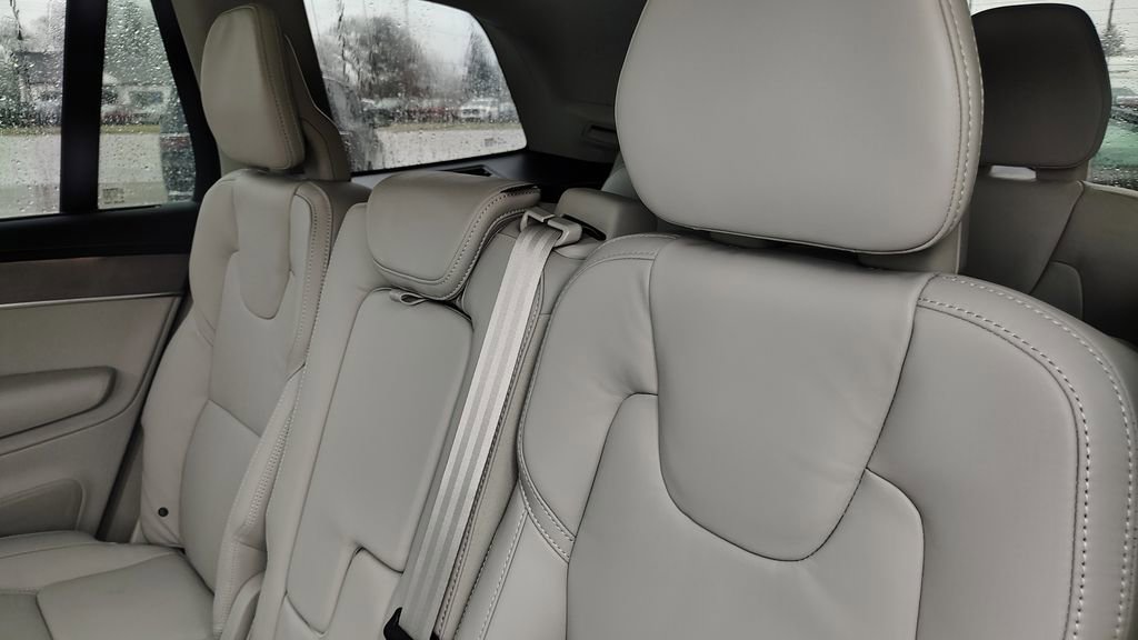 New 2026 Volvo XC90 T8 Ultra w/ Protection Package Premier image 28