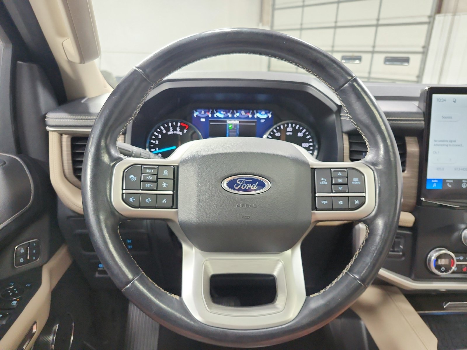 Used 2024 Ford Expedition Limited RWD image 23