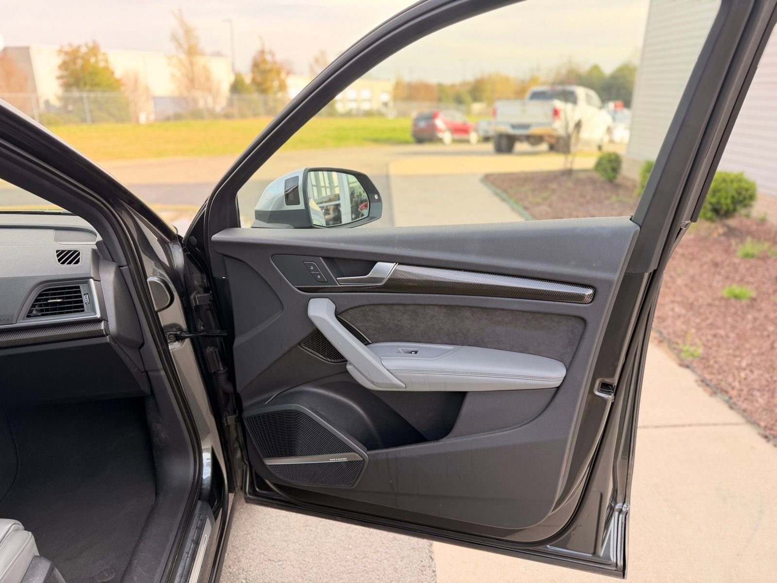 Used 2018 Audi SQ5 Prestige image 23