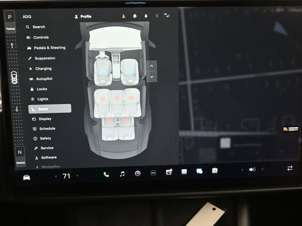 Used 2023 Tesla Model X image 27