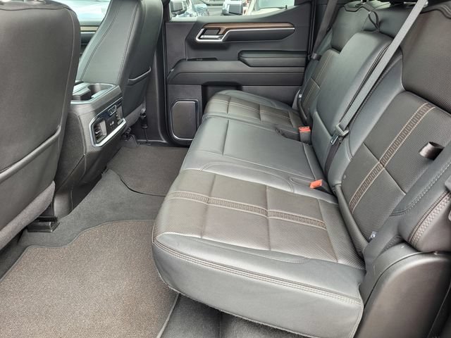 Used 2024 Chevrolet Silverado 1500 High Country w/ Midnight Edition AWD/4WD image 15