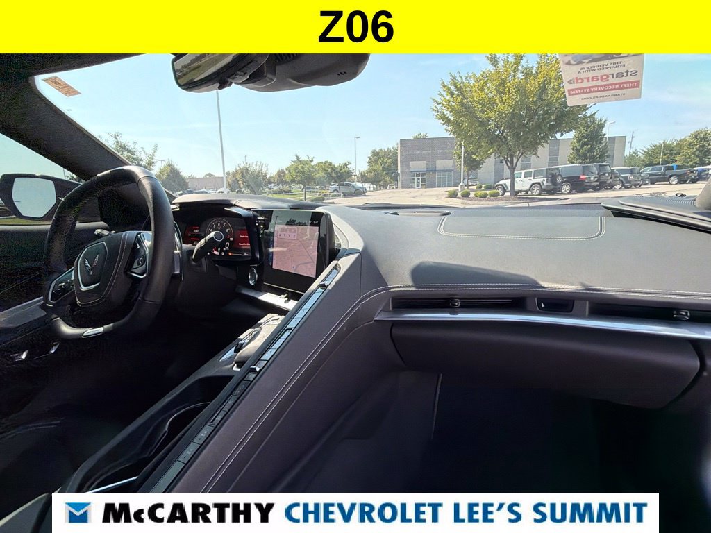 Used 2025 Chevrolet Corvette Z06 RWD image 31