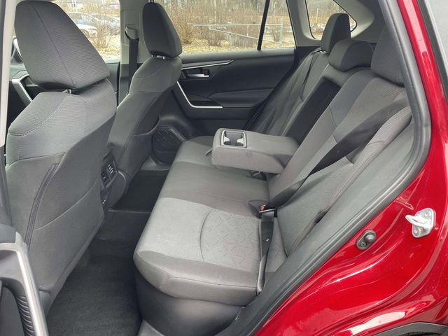 Used 2025 Toyota RAV4 XLE image 15