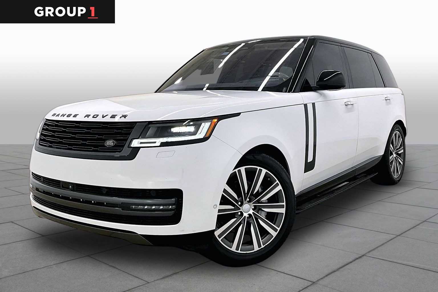 Used 2023 Land Rover Range Rover Long Wheelbase SE AWD/4WD image 1