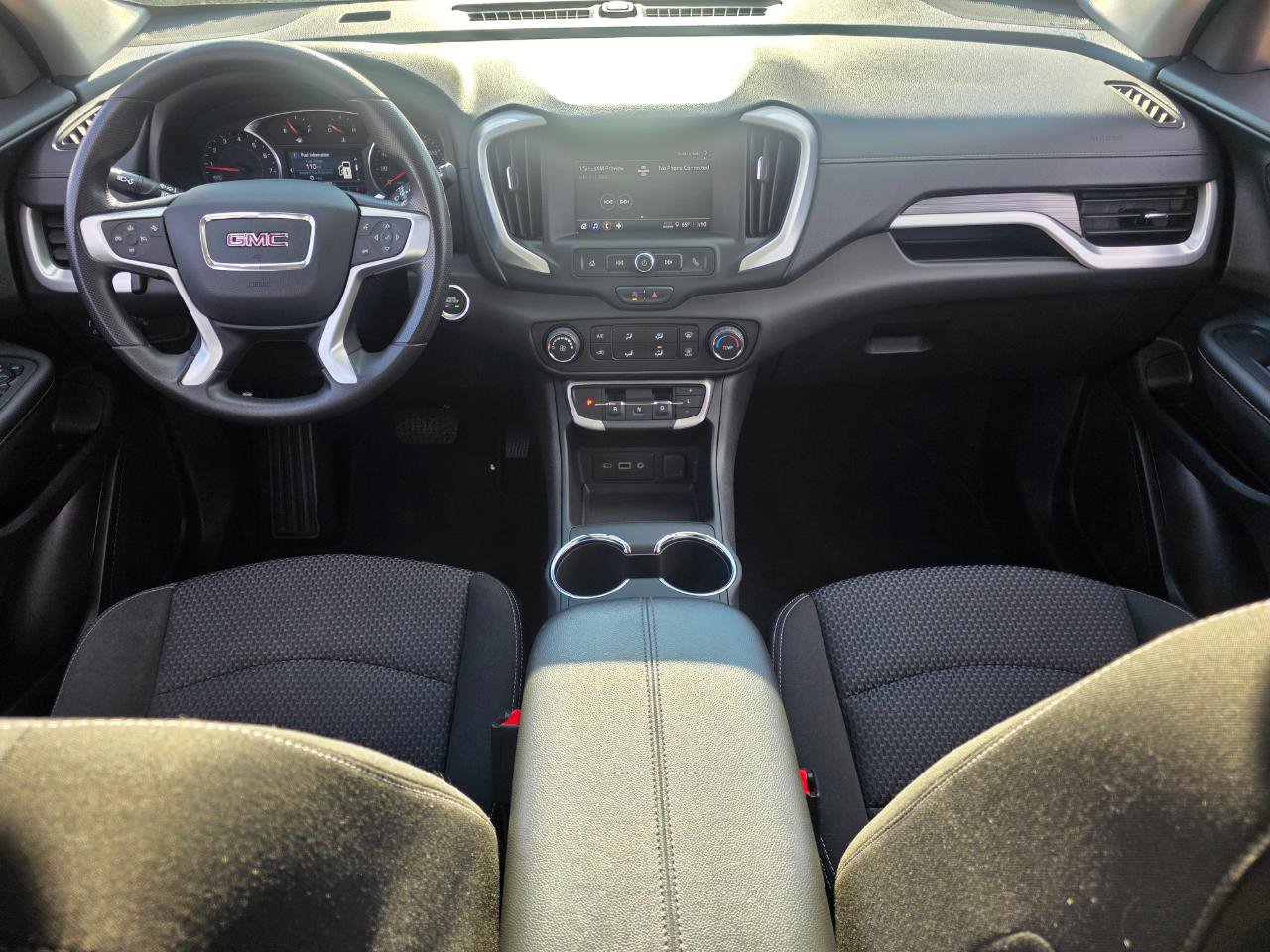 Used 2024 GMC Terrain SLE image 13