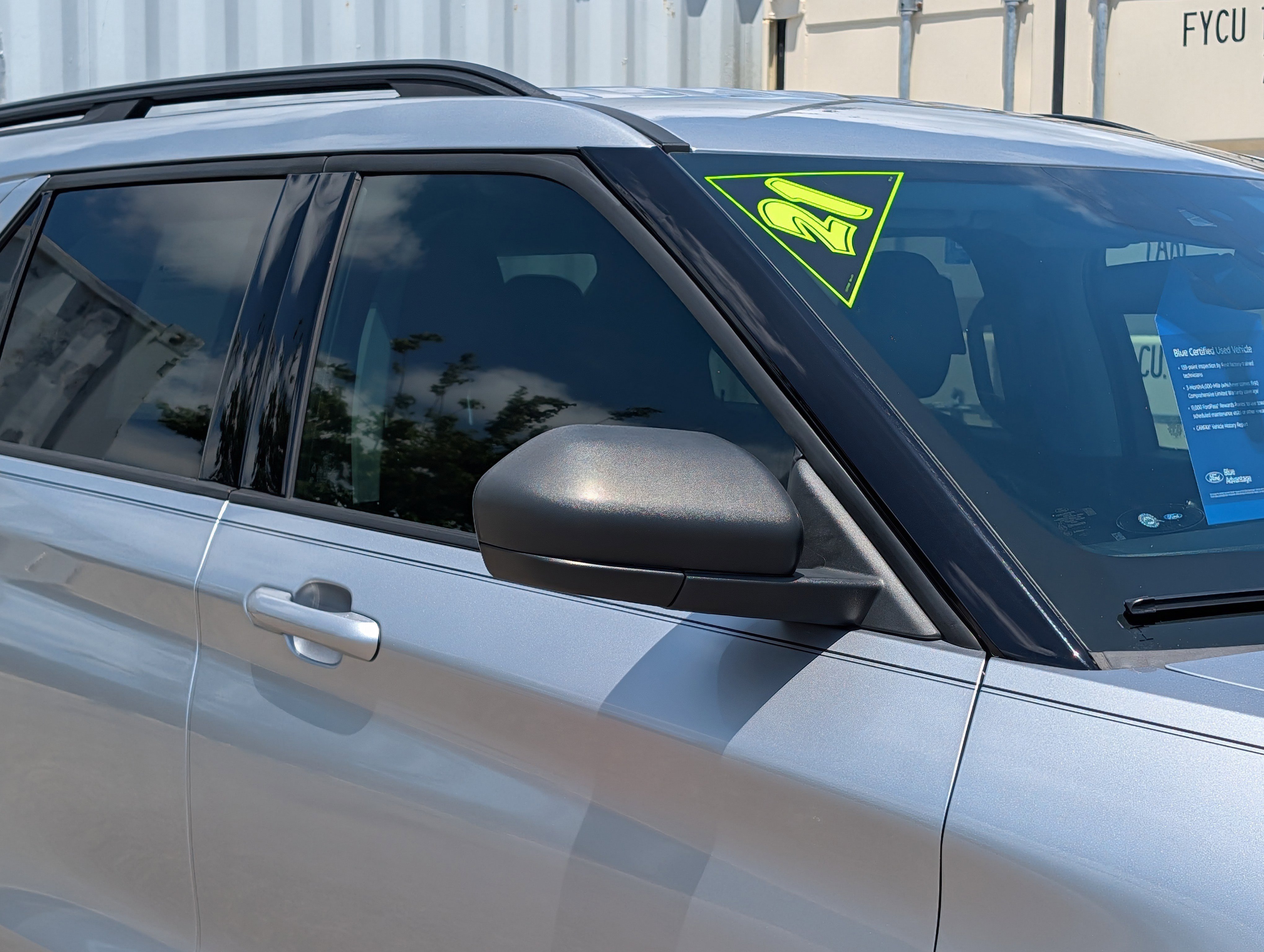 Used 2021 Ford Explorer XLT w/ Equipment Group 202A RWD image 10