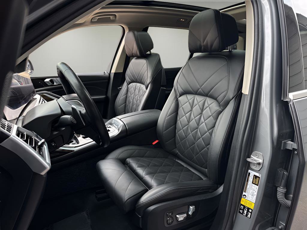 Used 2024 BMW X7 xDrive40i image 9