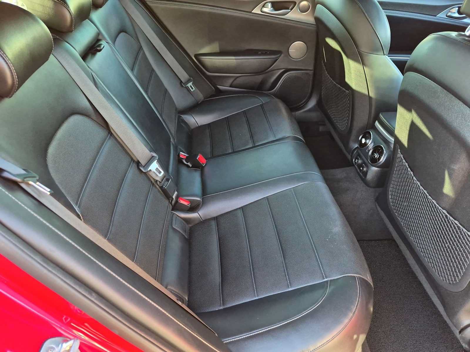 Used 2019 Kia Stinger GT2 AWD/4WD image 28