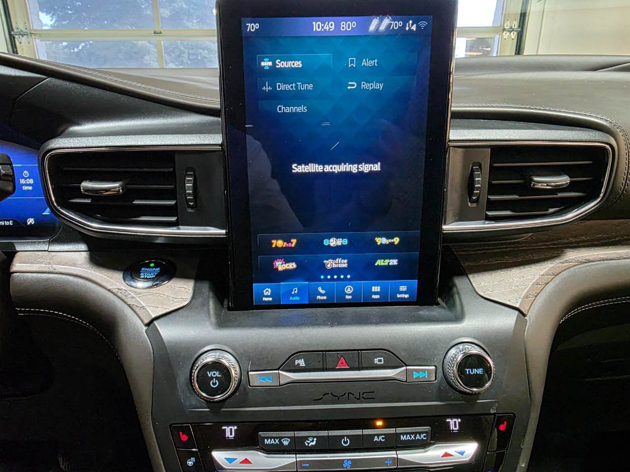 Used 2020 Ford Explorer Platinum w/ Premium Technology Package AWD/4WD image 33