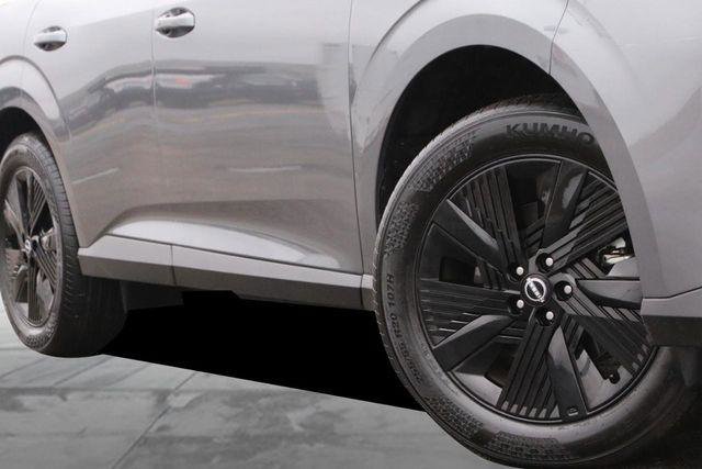 Used 2025 Nissan Murano SV w/ Cargo Package image 3