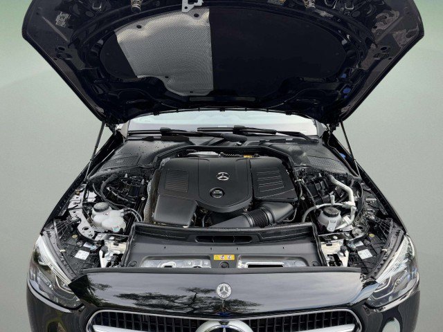 Certified 2026 Mercedes-Benz C 300 4MATIC Sedan image 33