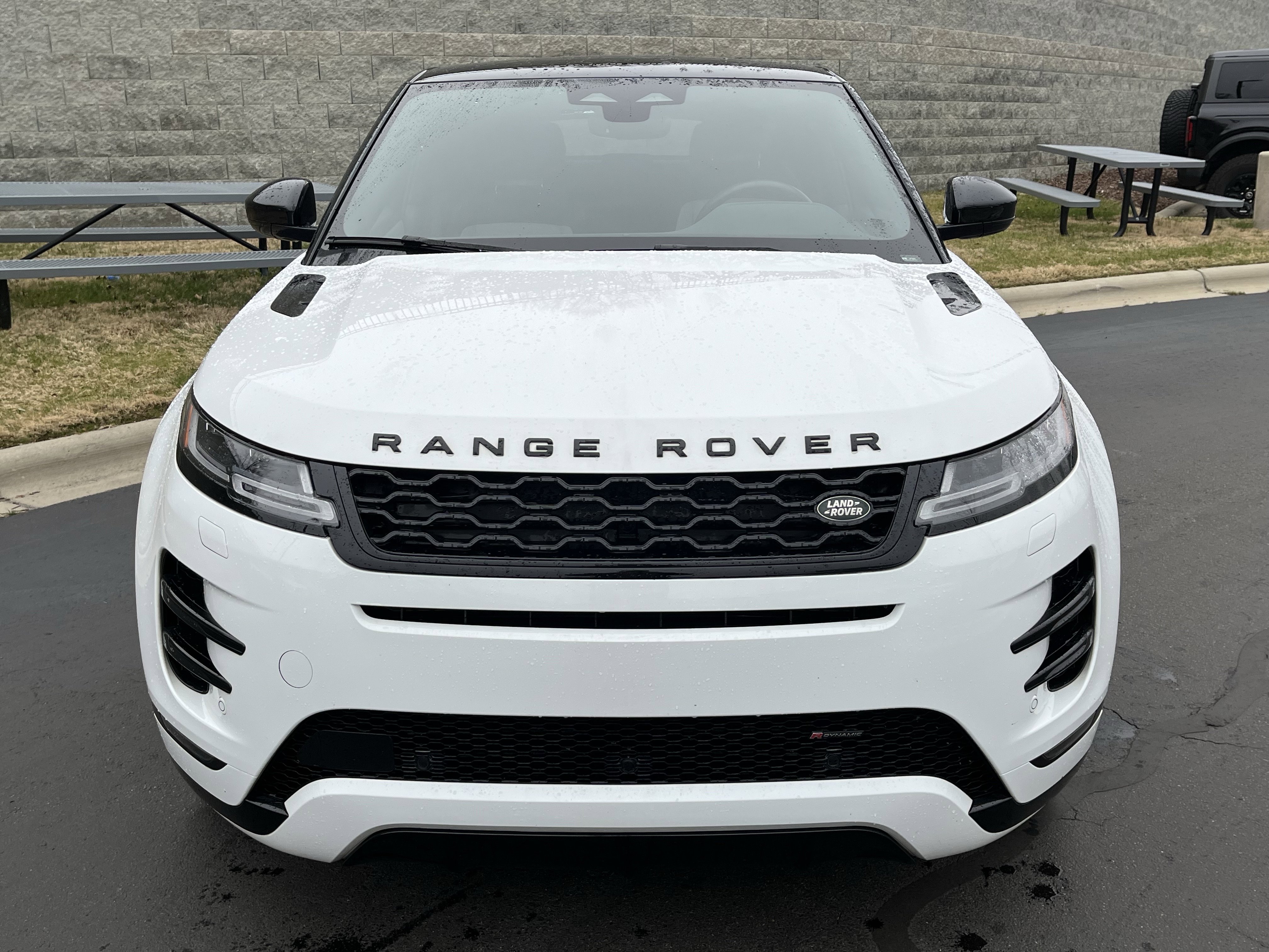 Certified 2023 Land Rover Range Rover Evoque R-Dynamic SE image 10