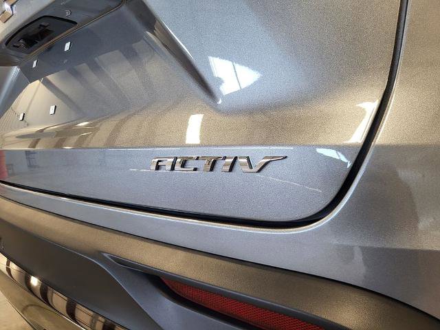 New 2026 Chevrolet Trax ACTIV w/ Sunroof Package FWD image 11